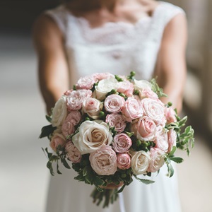 Hélène, un artisan floral à Auxerre