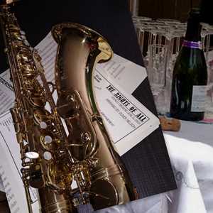 Cocktail & Live Sax, un musicien à Die