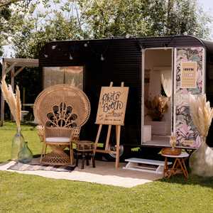 JuBo Studio - La Caravane Photomaton, un photographe de mariage à Cholet