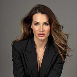 Anastasiia, un maquilleur de mariage à Annecy