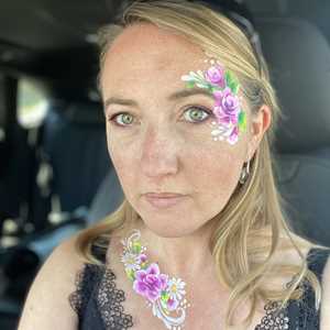 Stephanie chatelet la fée pailletée, un maquilleur événementiel à Lyon