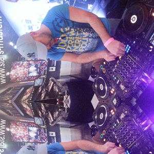 Yannick, un performer DJ à Puteaux