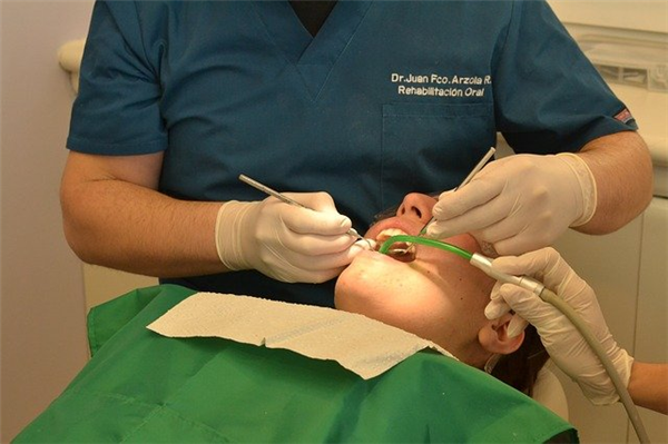 Quel centre dentaire reçoit sans rdv ?