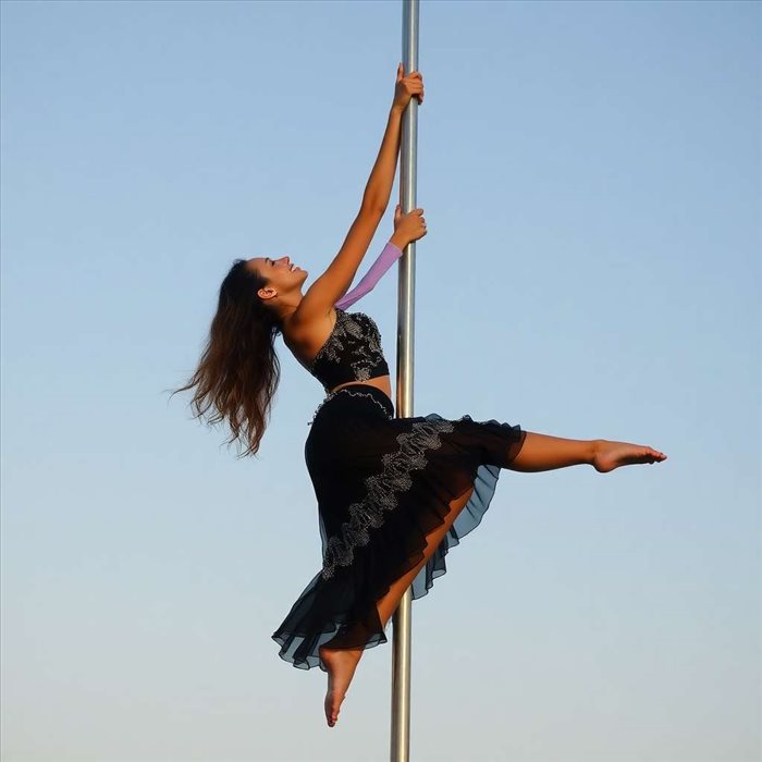 Le choix du Pole Dance pour un EVJF sympa à Lausanne