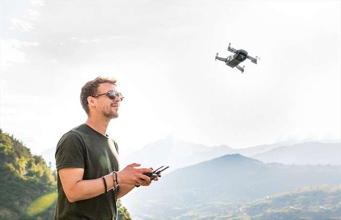 5 raisons de faire appel à un pilote de drone pour une photographie aérienne à Grenoble